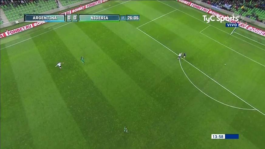 El gol de tiro libre de Ever Banega contra Nigeria