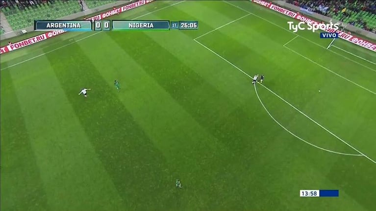 El gol de tiro libre de Ever Banega contra Nigeria