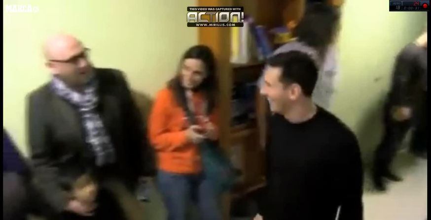 Messi y Masche visitaron a los niños del hospital