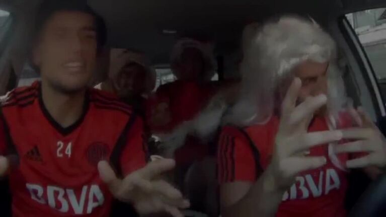 El plantel de River recibió al 2016 bailando