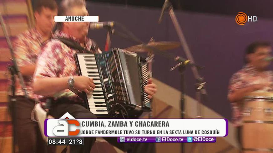 Los Palmeras cantaron en Cosquín