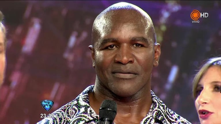 El ex boxeador Evander Holyfield presentó su renuncia al Bailando 2016