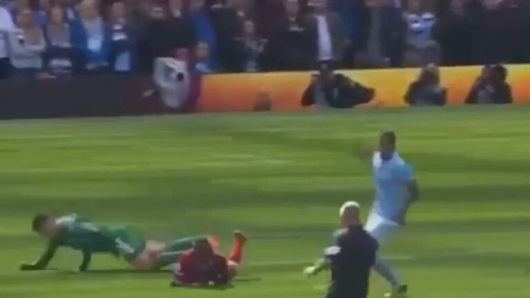 La descalificadora patada de Mané a Ederson