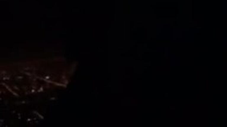 Así salió fuego de la turbina del avión de Aerolíneas