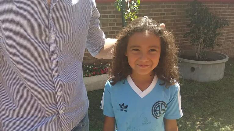 El encuentro entre Olave y la pequeña Victoria, la nena del video viral