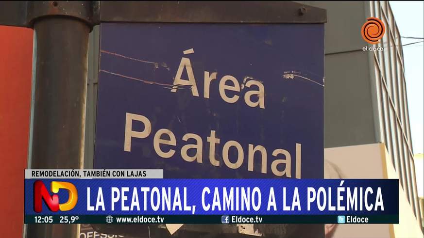 Polémica por las lajas de la peatonal 