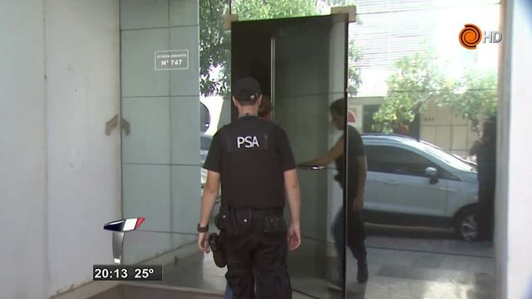 Allanaron las oficinas de Kolektor por supuesto lavado de dinero