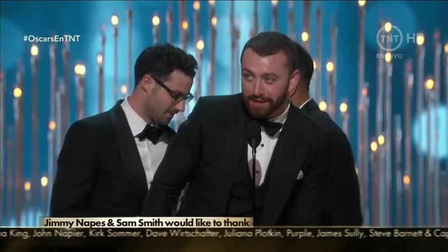 Sam Smith se llevó el premio como mejor canción