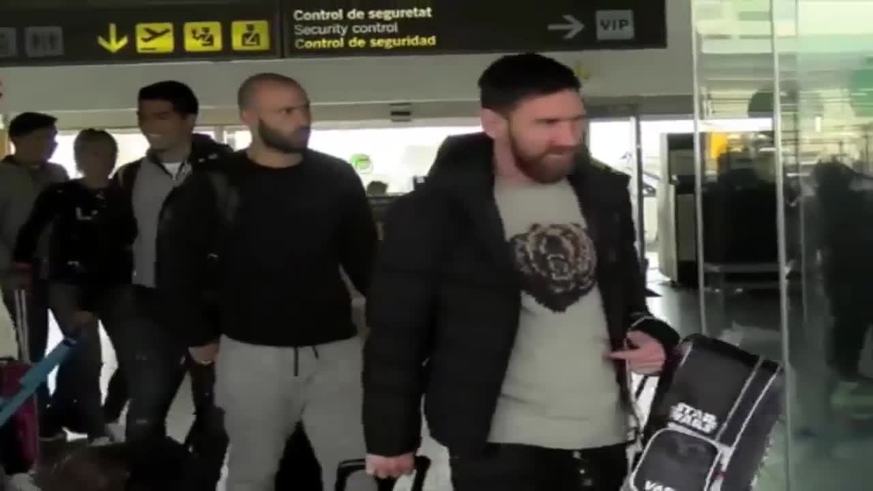 Un hincha del Barcelona le hizo un regalo insólito a Messi