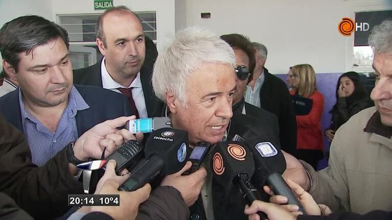 De La Sota cruzó a Macri y Scioli