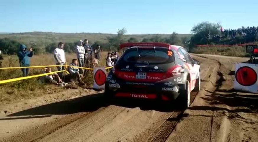 Rugen los motores en las sierras, en la previa de la largada