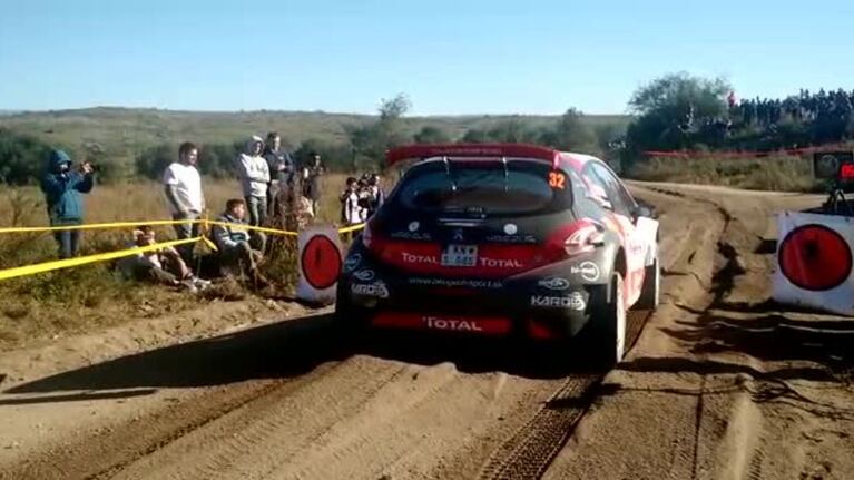 Rugen los motores en las sierras, en la previa de la largada