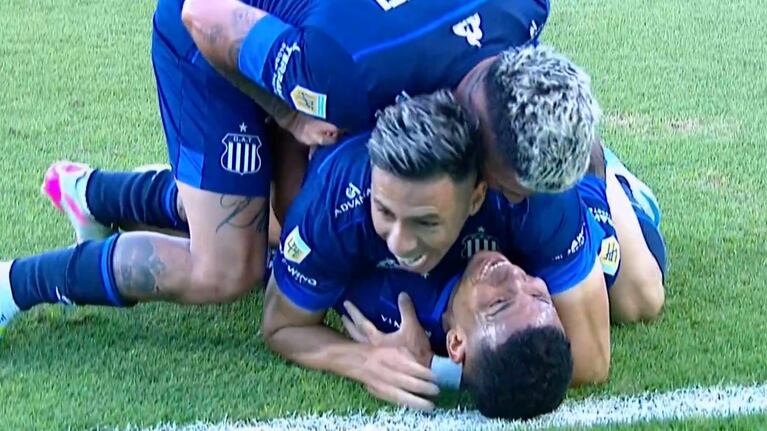 Con gol de Bruno Barticciotto Talleres vence 1 a 0 a Gimnasia y alcanza a Vélez