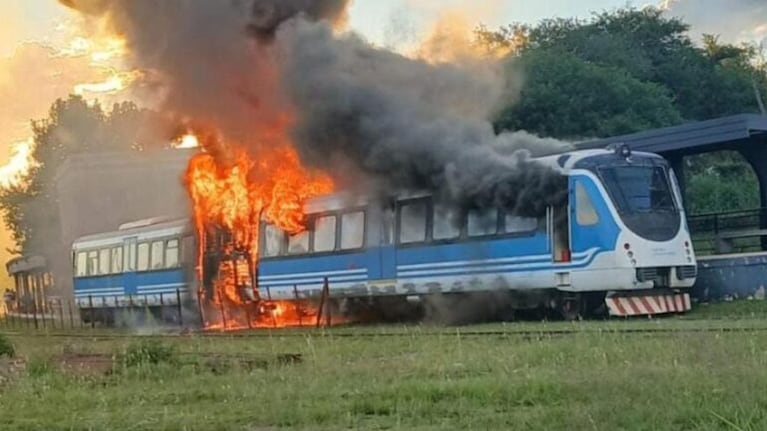 “Explosiones y gente desparramada”: el relato de un testigo del incendio del Tren de las Sierras