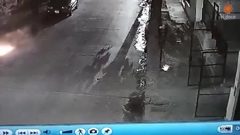 Robaron un auto de una cochera en Los Plátanos