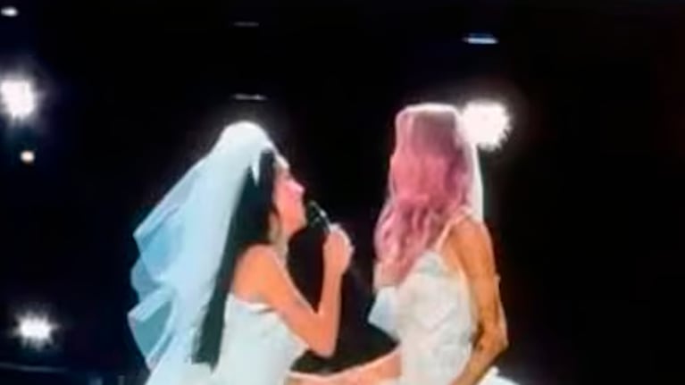 Lali y Tini cantaron juntas vestidas de novia