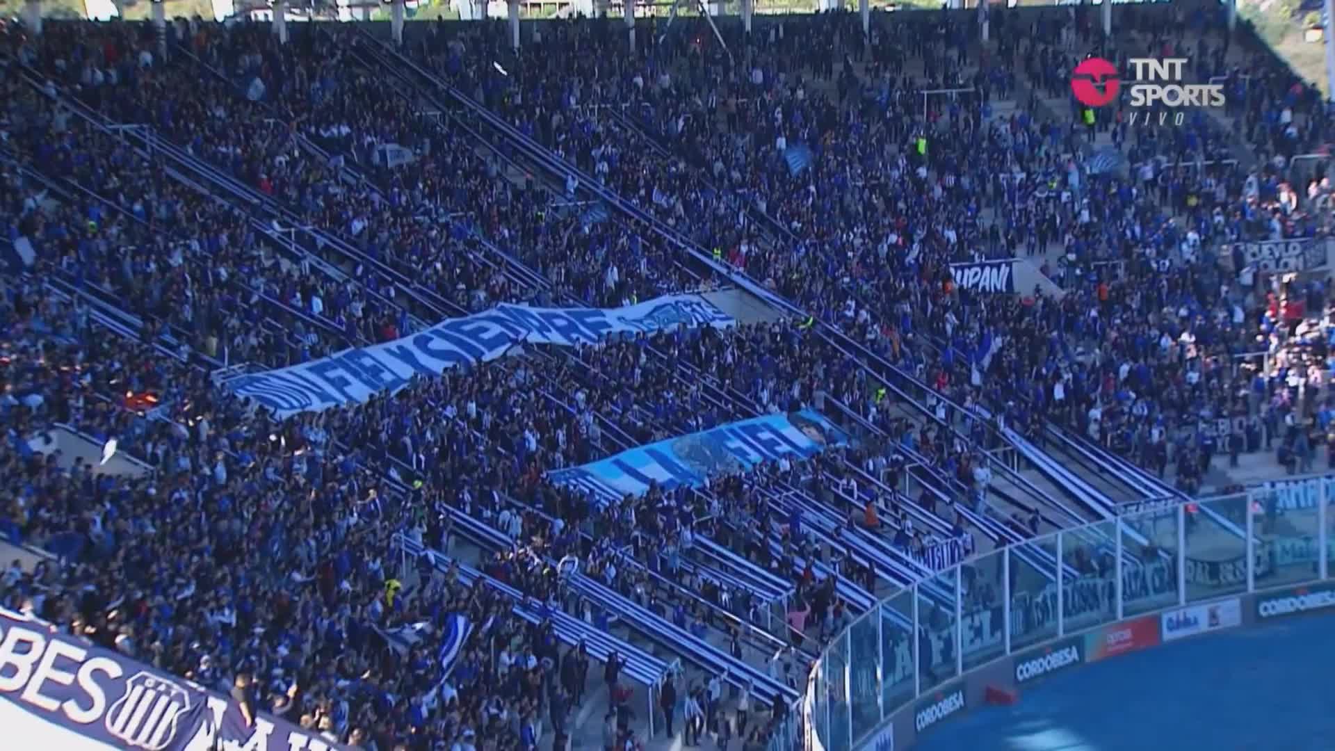 Tremendo recibimiento en Talleres-Argentinos