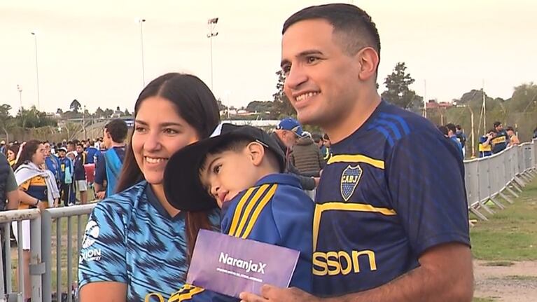 Quedó desempleado y lloró porque no podía ir con su hijo a ver a Boca en el Kempes: le regalaron entradas