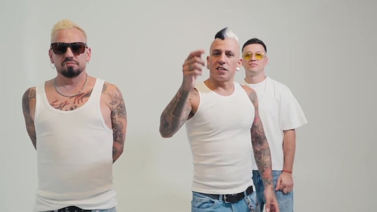 La Monada estenó junto a La Pepa Brizuela una nueva versión de "Señora Mía"