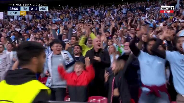 Golazo de Di María para el 2-0 de Argentina ante Italia