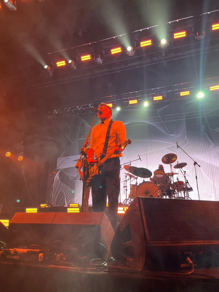 No Te Va a Gustar abrió un paquete de figuritas en pleno show