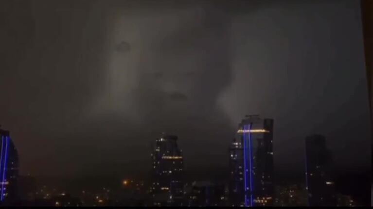 La impactante figura que se formó en una tormenta