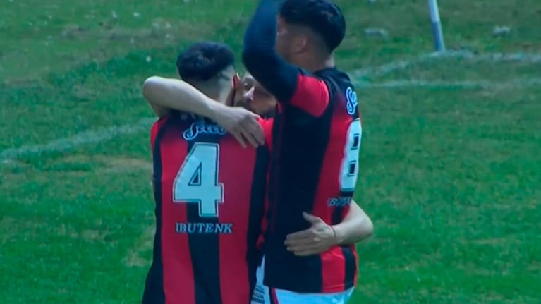 De un lateral, el gol de Aguirre y el 1 a 0 de Defensores ante Belgrano