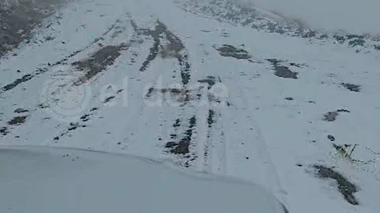 Todo nevado, el paisaje camino a Los Linderos