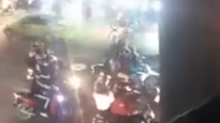 Hordas de motos en plena madrugada en Córdoba
