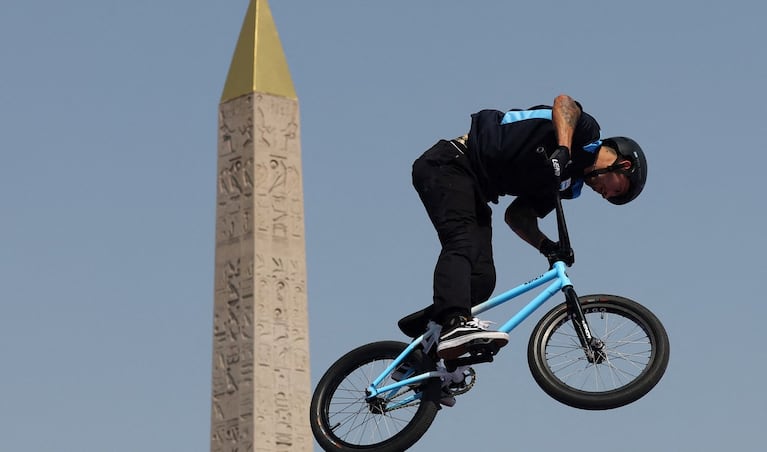 En su debut, el cordobés Maligno Torres clasificó a la final de BMX freestyle en París 2024