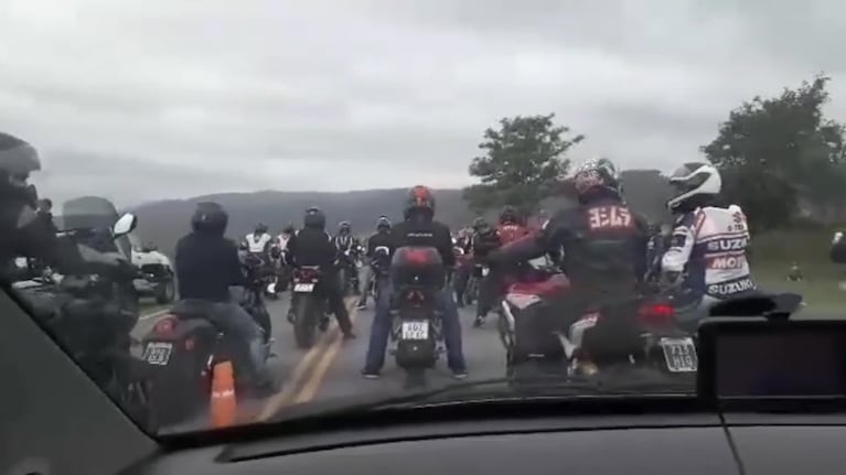 Turistas se quejaron por las motos en la Ruta 14