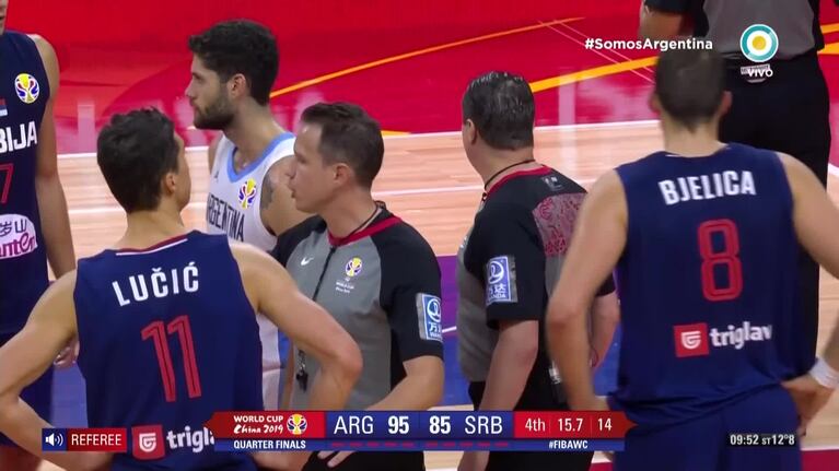El especial saludo de Campazzo tras el triunfo ante Serbia