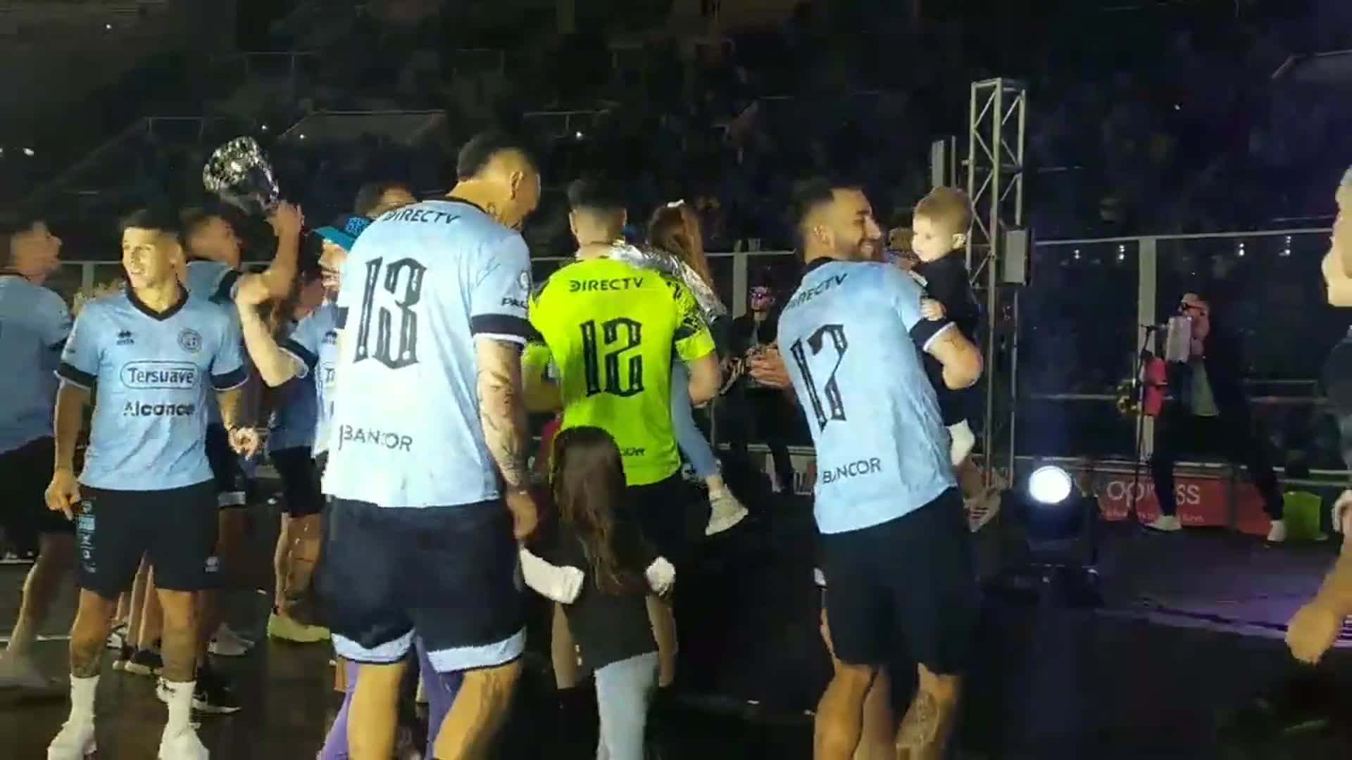 Monada dio el presente en el ascenso de Belgrano