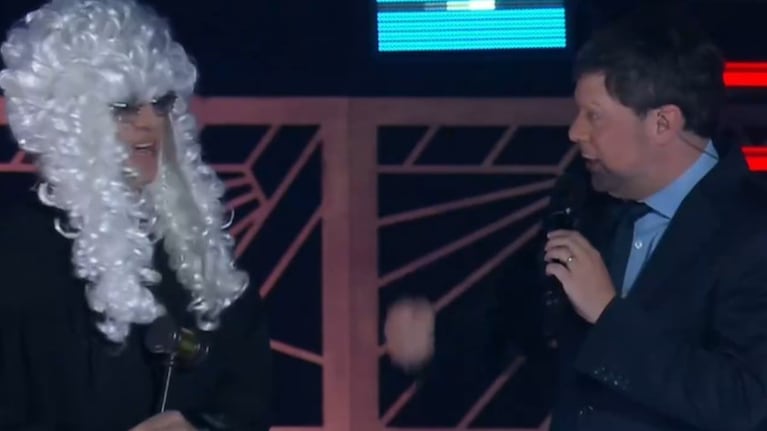 “Llámenme señoría”: Levinton sorprendió con un excéntrico look en Es Mi Sueño