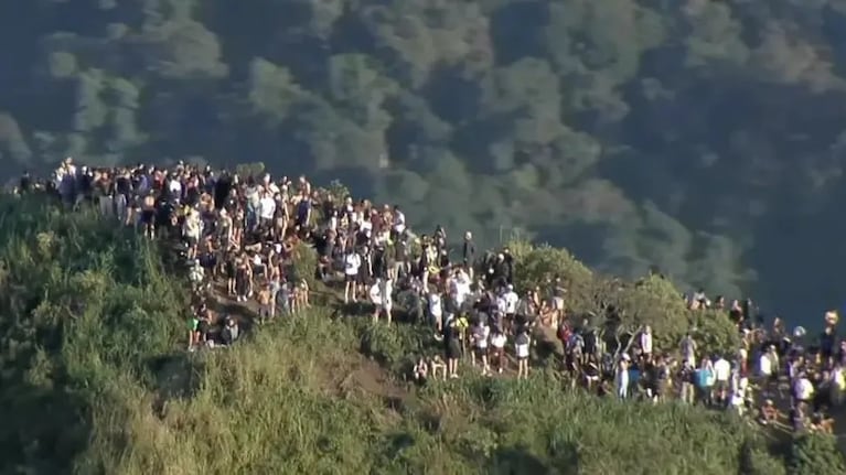 Cientos de turistas quedaron varados en la cima del morro de una favela de Río