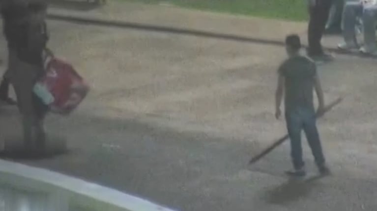 A machetazos y lanzazos en pleno Paseo de Sobremonte