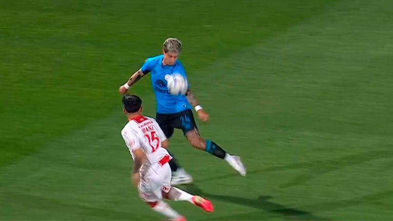 El gol anulado a Belgrano frente a Huracán por una mano de Rigoni