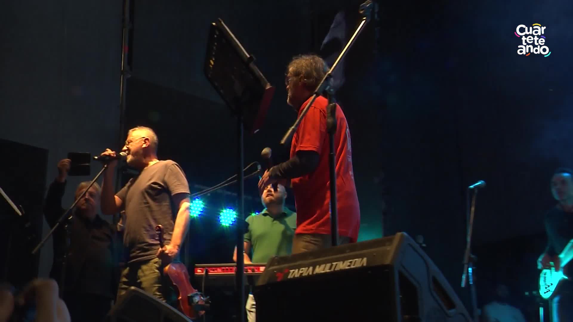 Emir Kusturica cantó La Mano de Dios en Córdoba