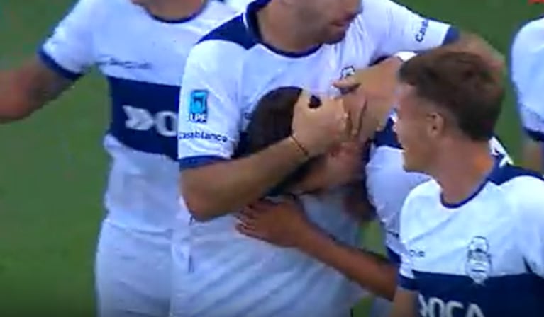 El gol de Barros Schelotto para el 1-0 de Gimnasia a Belgrano