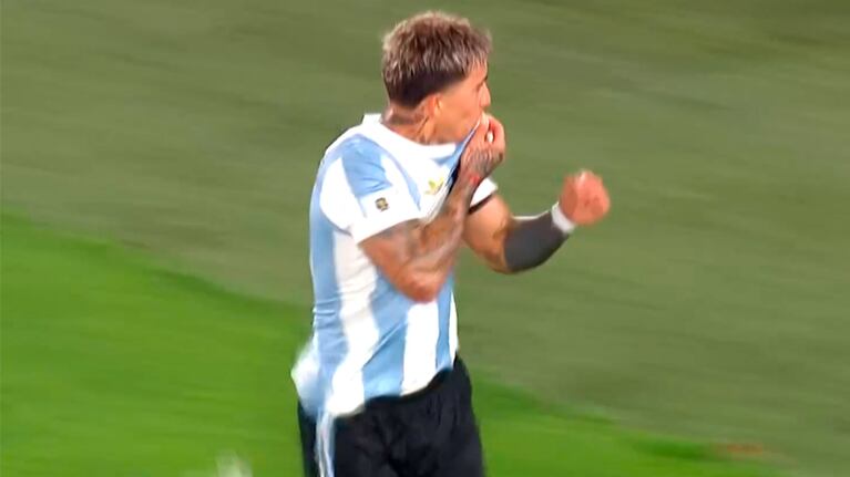 El gol de Enzo Fernández para el 2 a 0 de Argentina ante Brasil