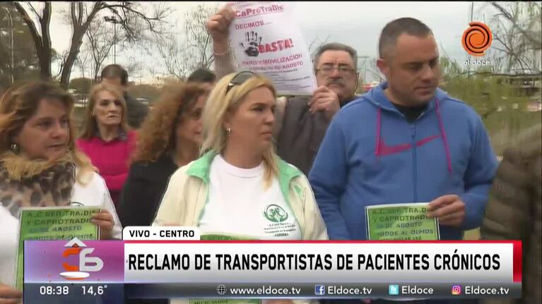 Transportistas de pacientes crónicos de paro