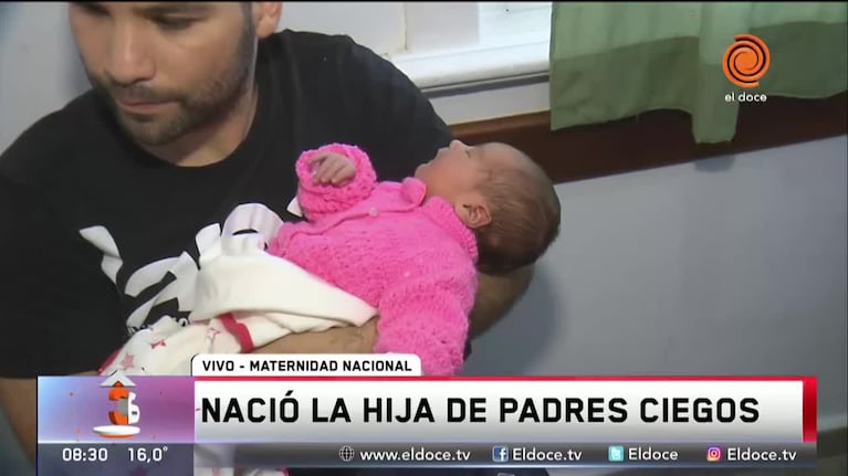 Nació Malena, la hija de padres no videntes