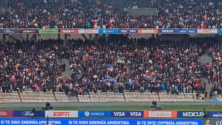 Emoción por el Himno con Los Pumas en Córdoba