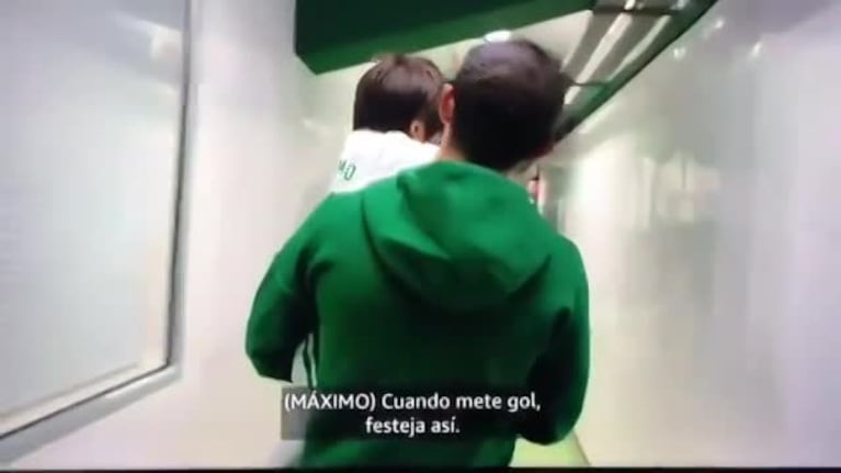 El gesto de Messi con el hijo de otro jugador