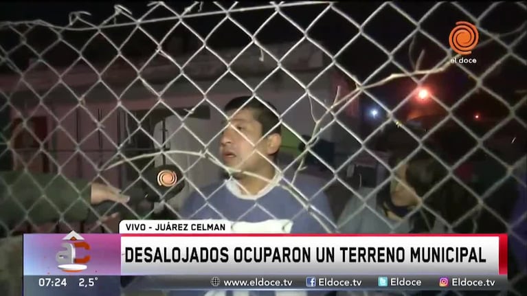 Los desalojados ocuparon un terreno municipal en Juárez Celman