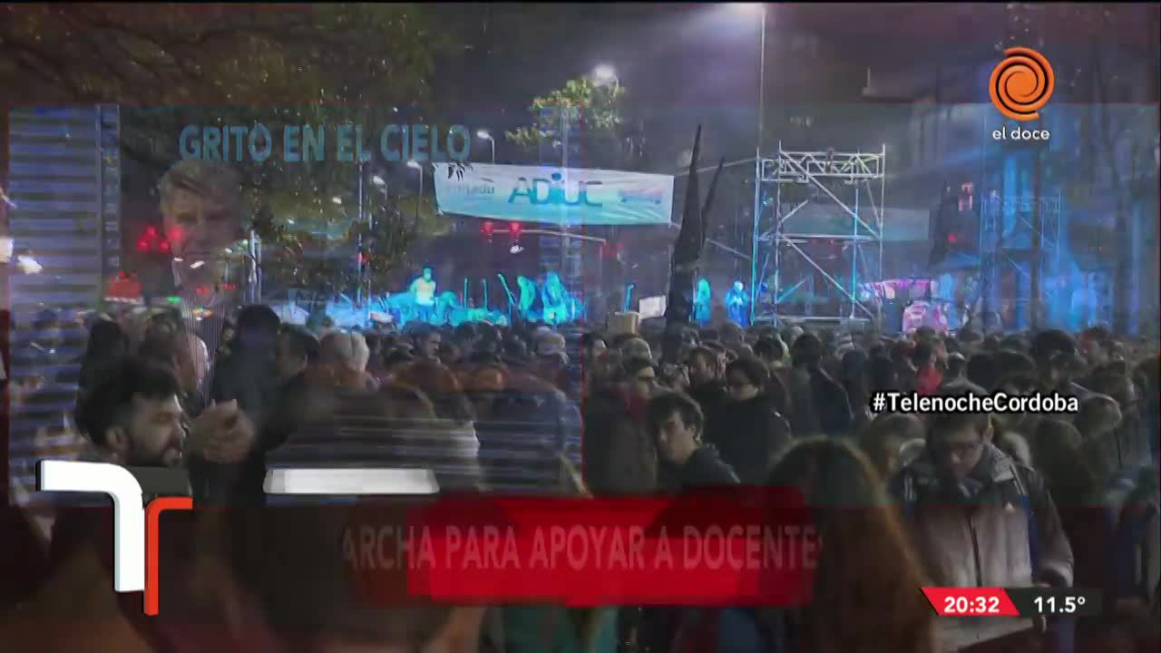 Paro en la UNC: multitudinaria movilización frente al Patio Olmos