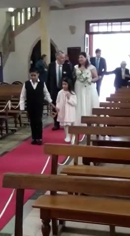 Gabriel y Silvia camino al altar