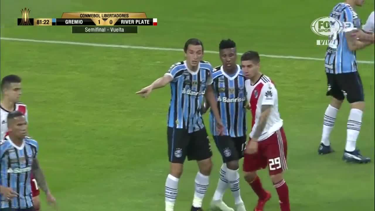Santos Borré puso el 1-1 entre River y Gremio