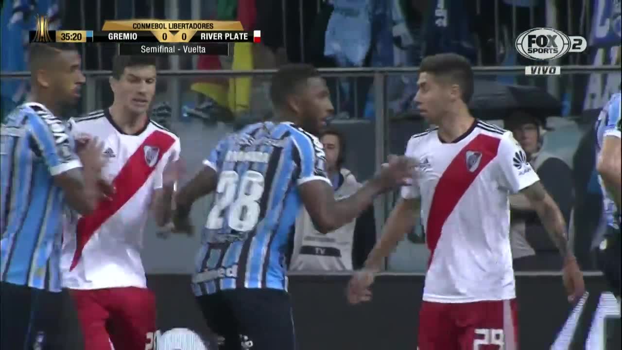 El gol de Gremio para el 1-0 ante River