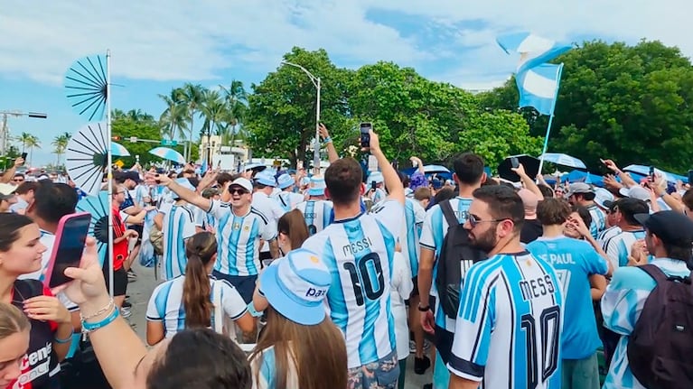 Miami cantó por la Scaloneta: un multitudinario banderazo tiñó de celeste y blanco la previa ante Cabo Verde